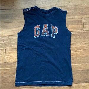 ☀️ 3/$36 or 2/$30 
GAP Boys Navy/Orange Graphic Tank Top sz M